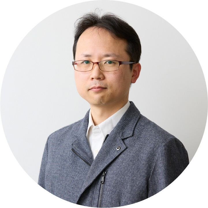 石井 俊行                                                                        